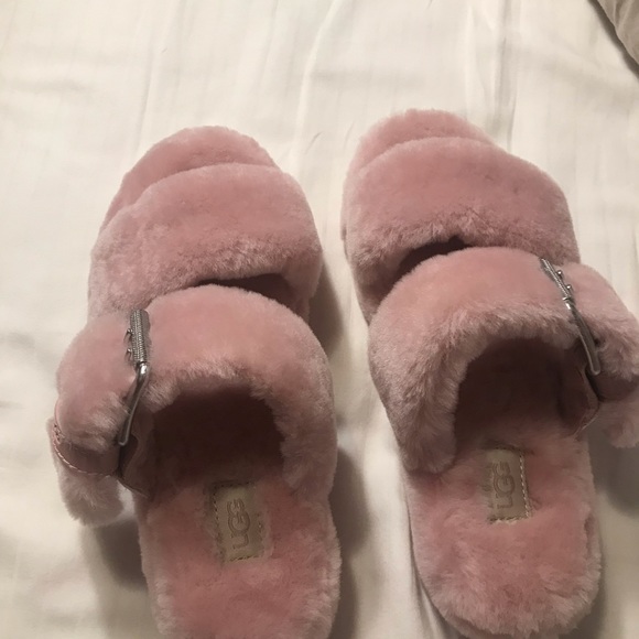 SOLD DO NOT BUY. UGG fuzz yeah slippers - Picture 2 of 4